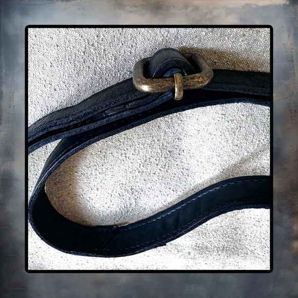 ESTALON Teal Blue Green Slightly Distressed Leather Crossbody Bag - Picture 3 of 6